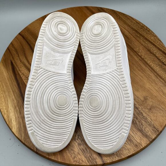 Nike Court Vision Low Shoes Womens 9.5 Triple White Leather Casual Comfort Gym - Picture 7 of 8